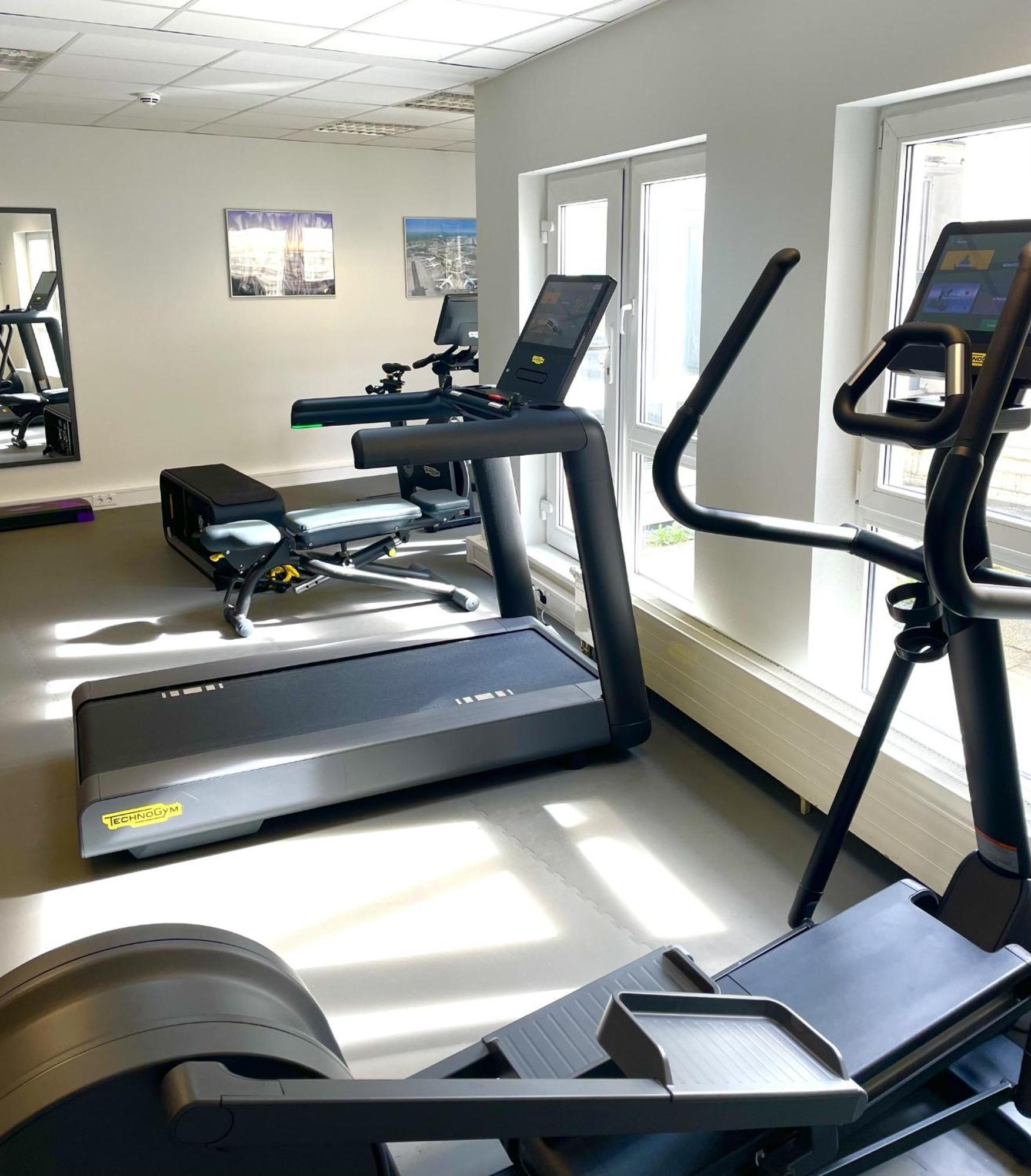 Mercure Neu-Isenburg Bagian luar foto